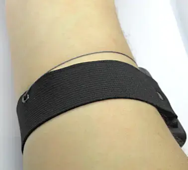 Wristband 装着図2